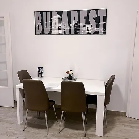 Apartment Boutique Family In The Heart Of City Budapest