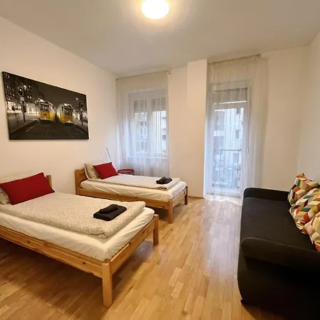 Boutique Family In The Heart Of City Apartment *